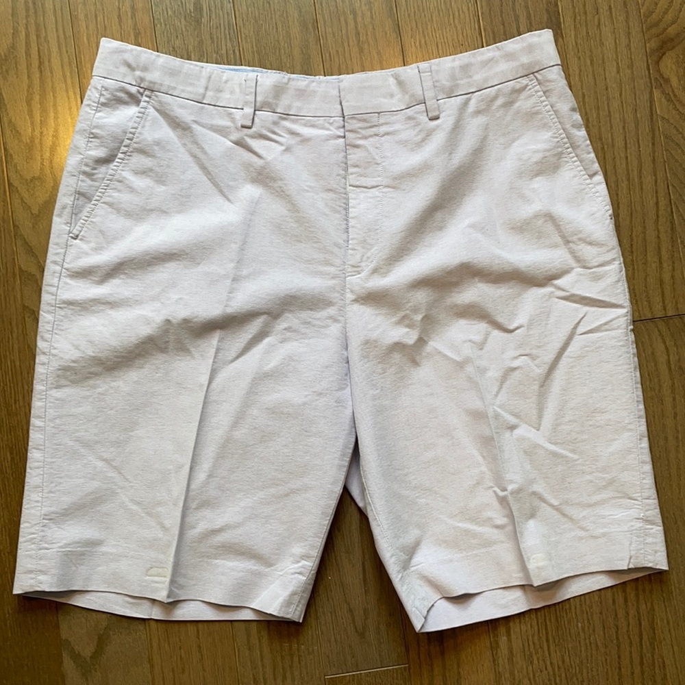 Bloomingdales Men’s size 34 shorts
